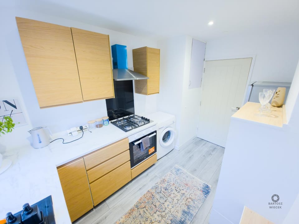 Food, oven, laundry, washing machine