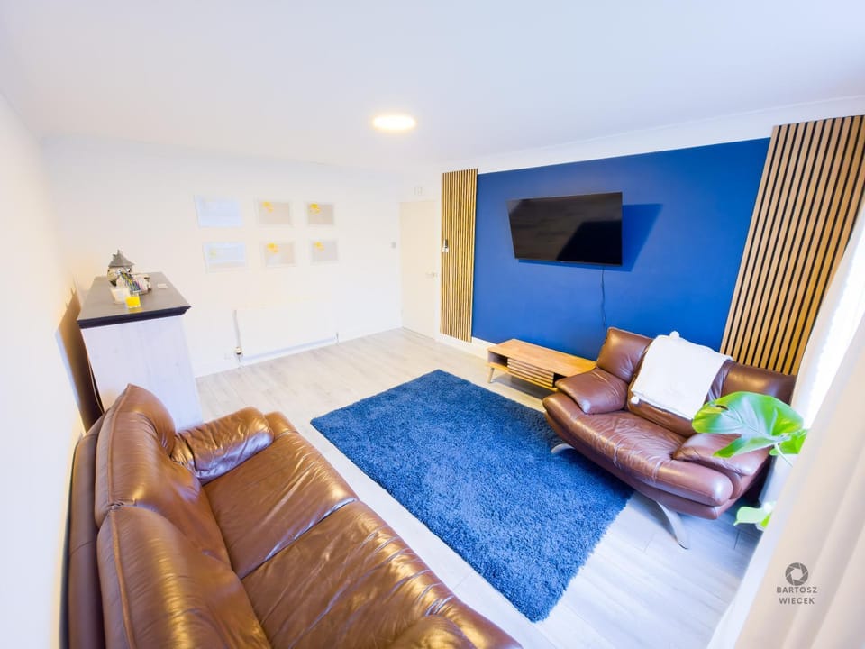 Communal lounge/ TV room, TV and multimedia, Living room, Area and facilities