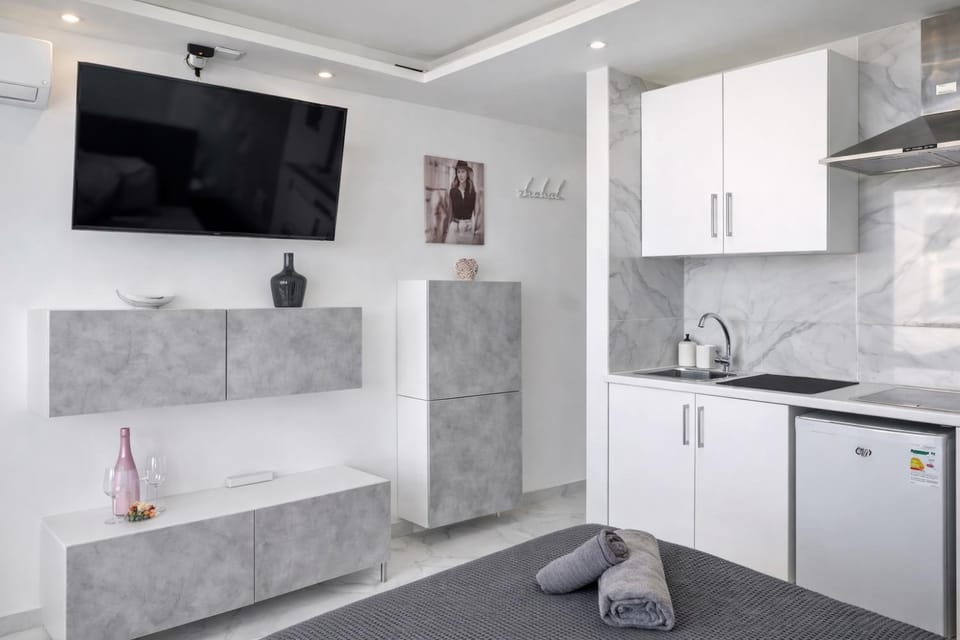 TV and multimedia, kitchen