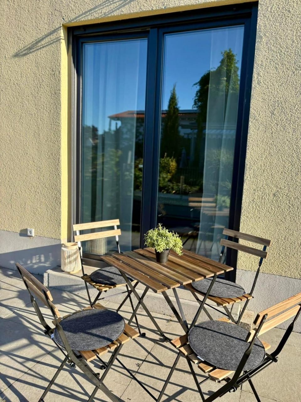 Property building, Balcony/Terrace