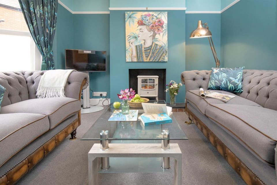 Lounge or bar, Seating area