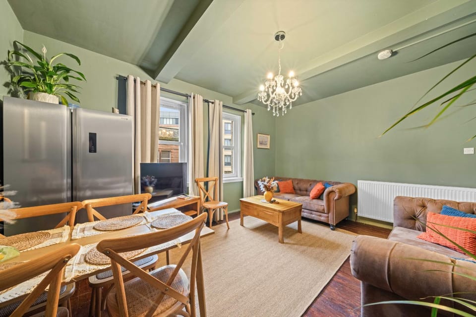 Communal lounge/ TV room, Living room