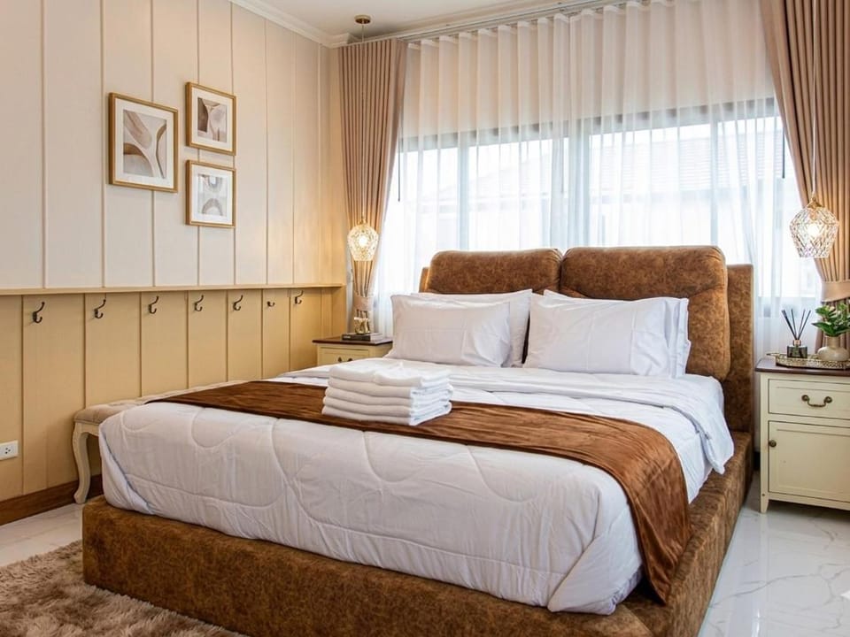 Chalong villa Villa in Chalong