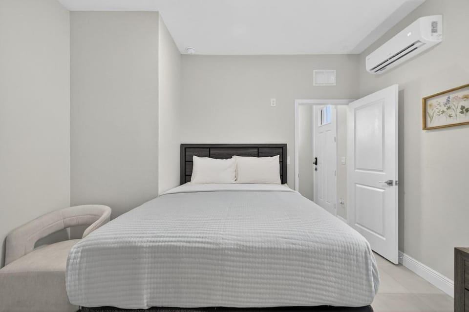 Brand New 1BR Minutes to Tampa's Top Attractions House in Tampa