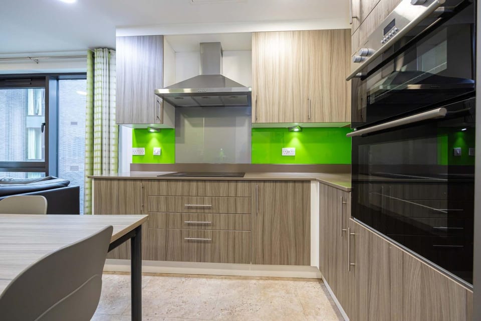 Single Ensuite Rooms In Central Preston House in Preston