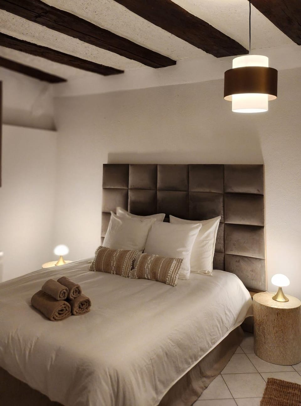 Logement atypique en souplex Apartment in Sélestat