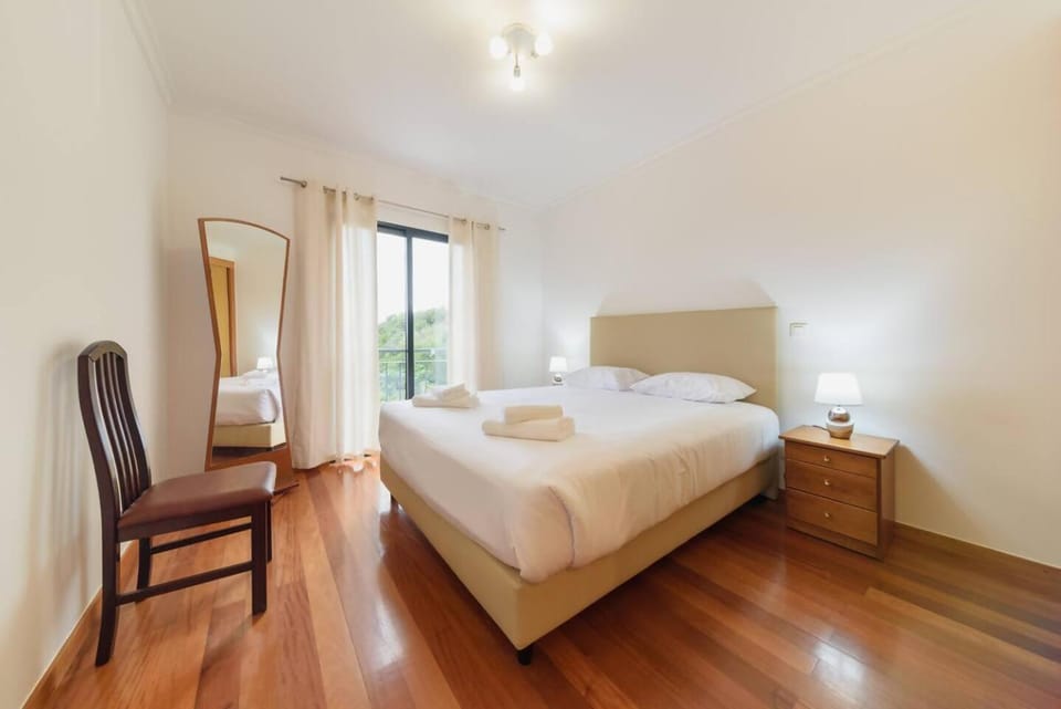 Falcon Flat by Mth Apartment in Madeira District