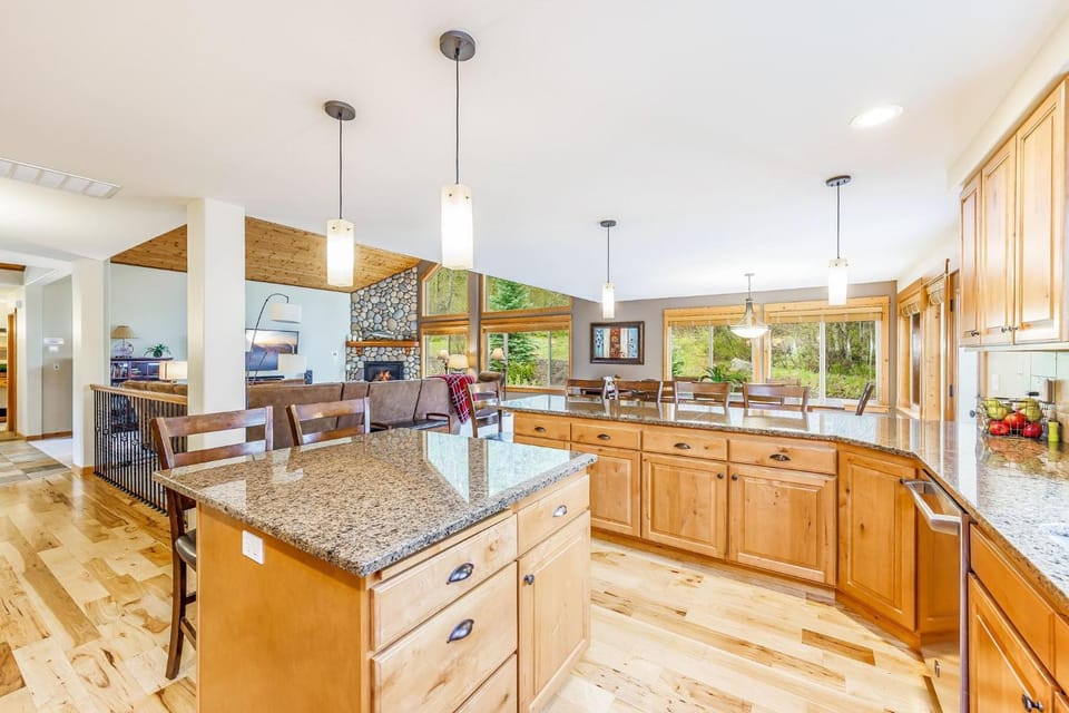 Evergreen Mountain Lodge House in Roslyn