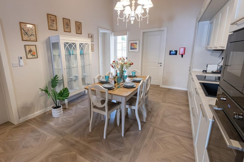 Kitchen or kitchenette, Dining area, kitchen, kitchen