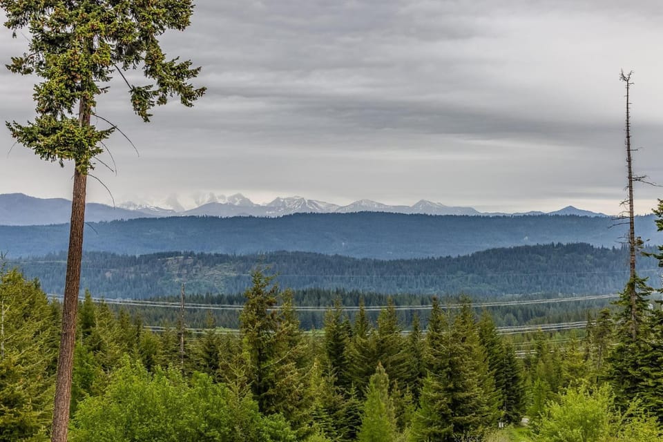 Granite Creek Lodge House in King County