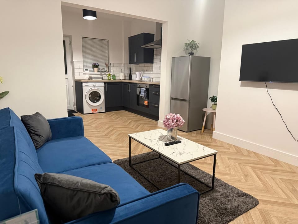 Barnsley Stay l Sleeps 6 l Parking & Fast WIFI House in Borough of Barnsley