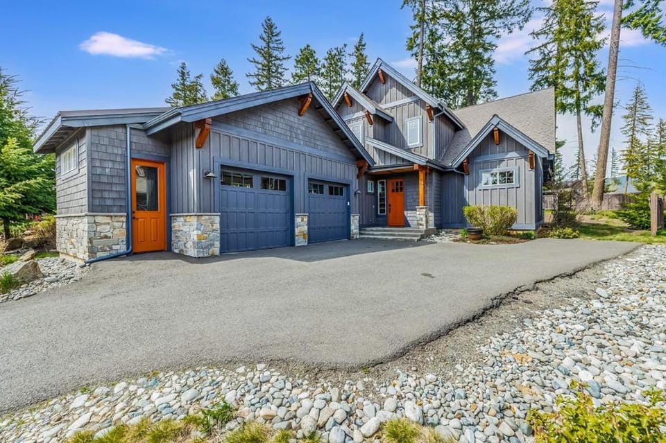 Pinecone Place House in Kittitas County