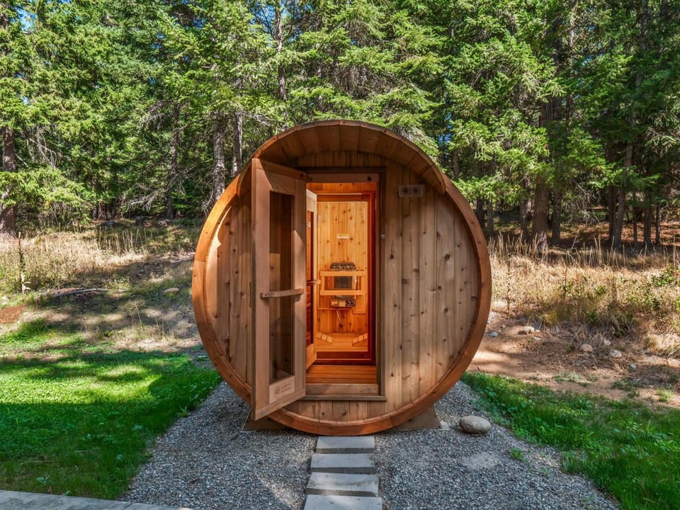 Snowberry Lodge House in Kittitas County