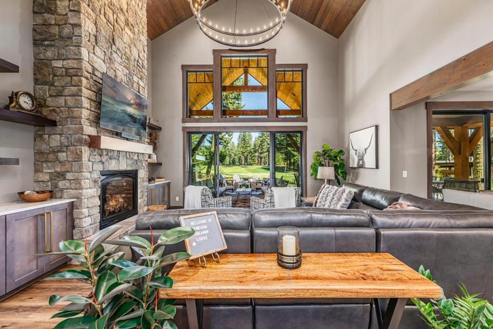 Suncadia Dreamin Lodge House in Kittitas County