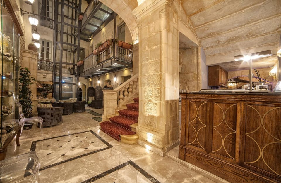 Facade/entrance, Lobby or reception