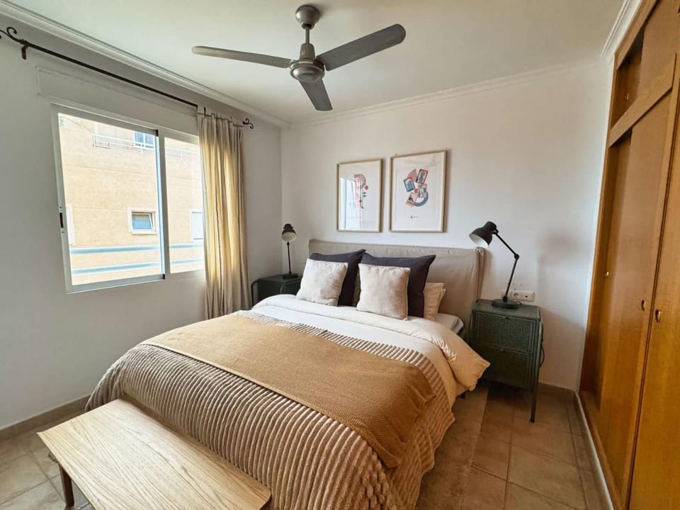 Dúplex 2 dormitorios con terraza en Santa Pola Apartment in Santa Pola