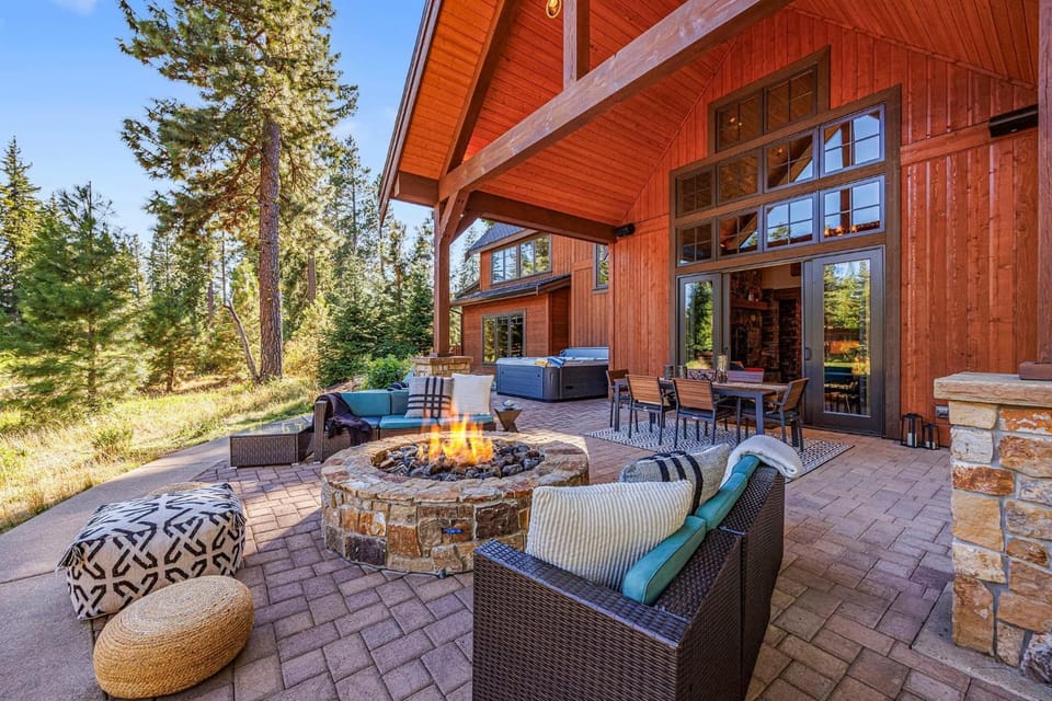 Majestic Retreat House in Kittitas County