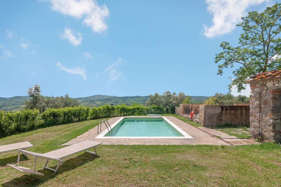Agriturismo Fattoria Valmontese Farm Stay in Tuscany