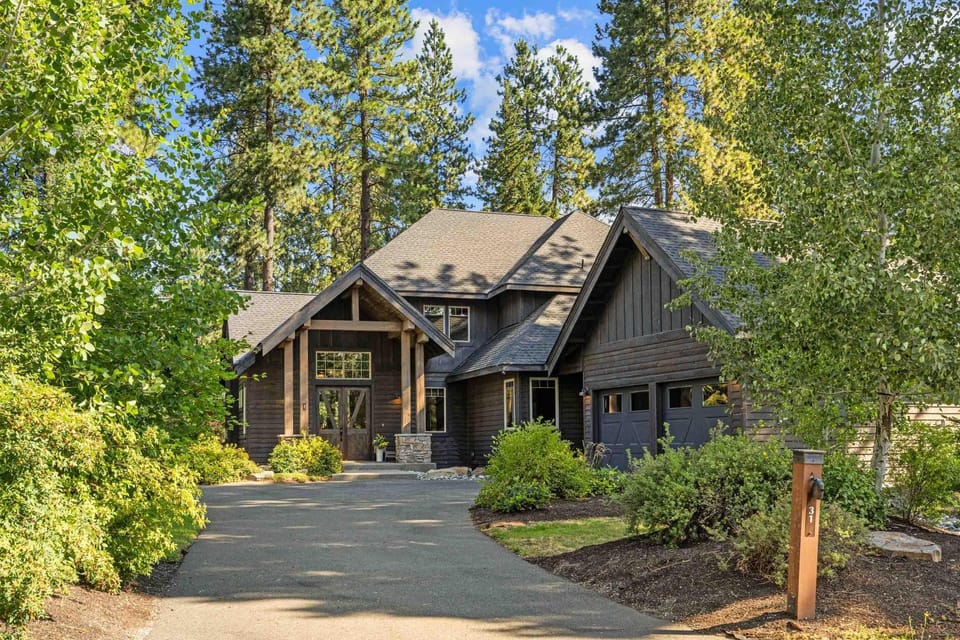 Parkside Lodge House in Kittitas County