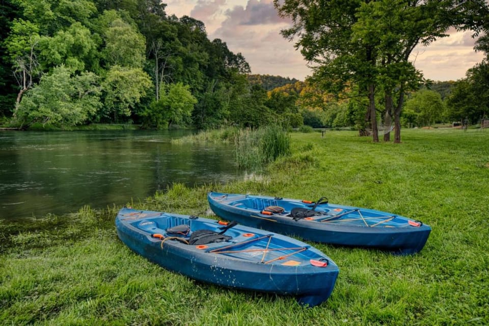 Tway Bird Chalet on The Watauga River Chalet in Johnson City