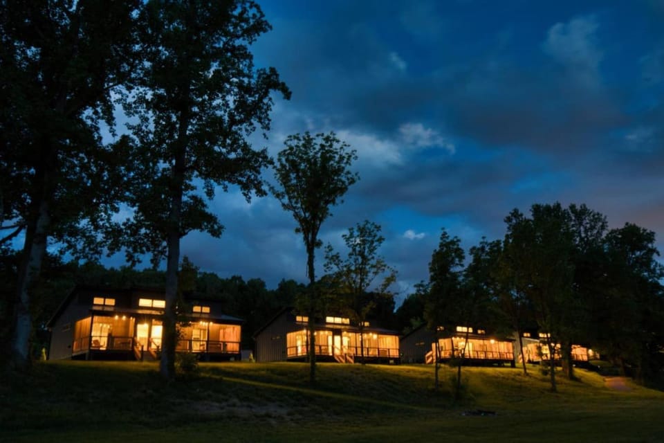 Tway Bird Chalet on The Watauga River Chalet in Johnson City