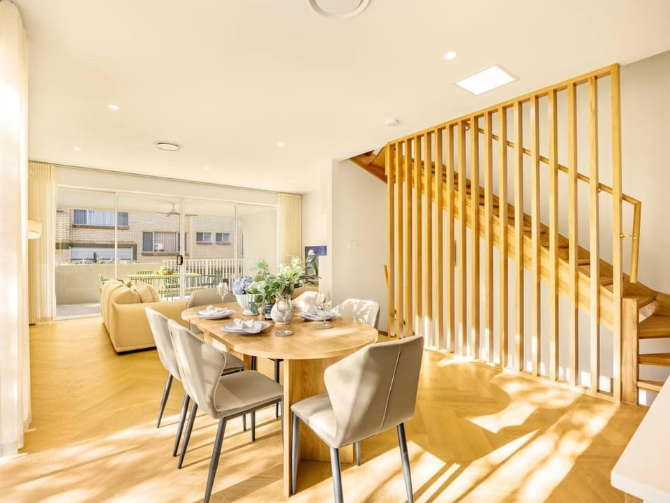 Brand-New 4BR Luxury Living Near Airport and Mall House in Brisbane