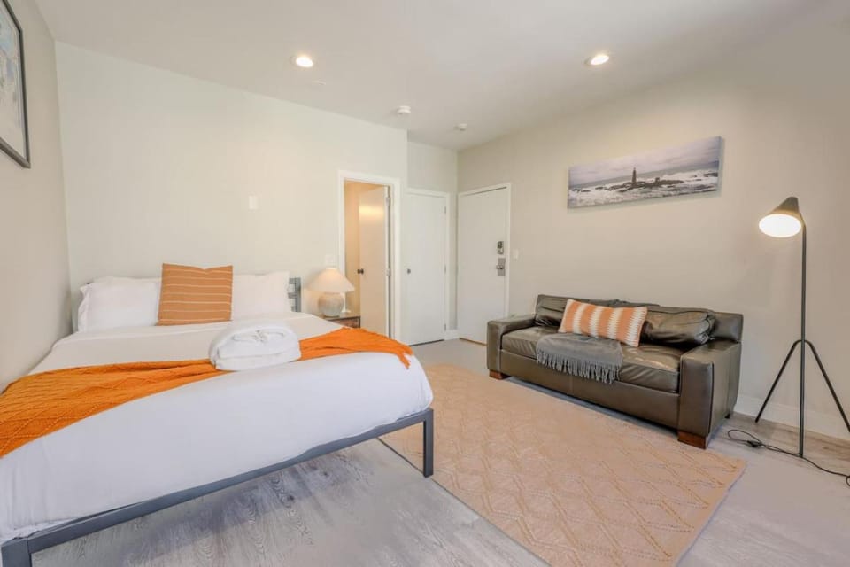 Sleek Studio Apartment in the South End Apartment in Back Bay