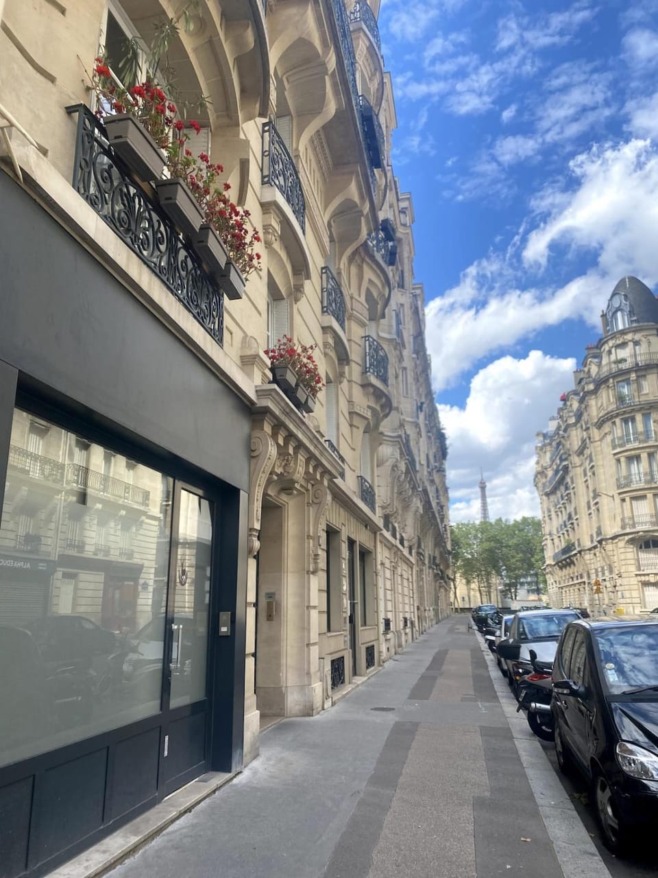 Property building, Neighbourhood, Street view, Location