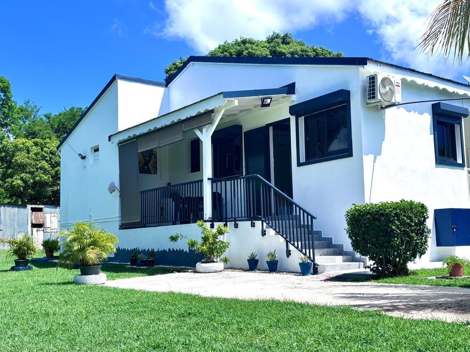 Eco-Nature Studio Apartment in Grande-Terre, Guadeloupe