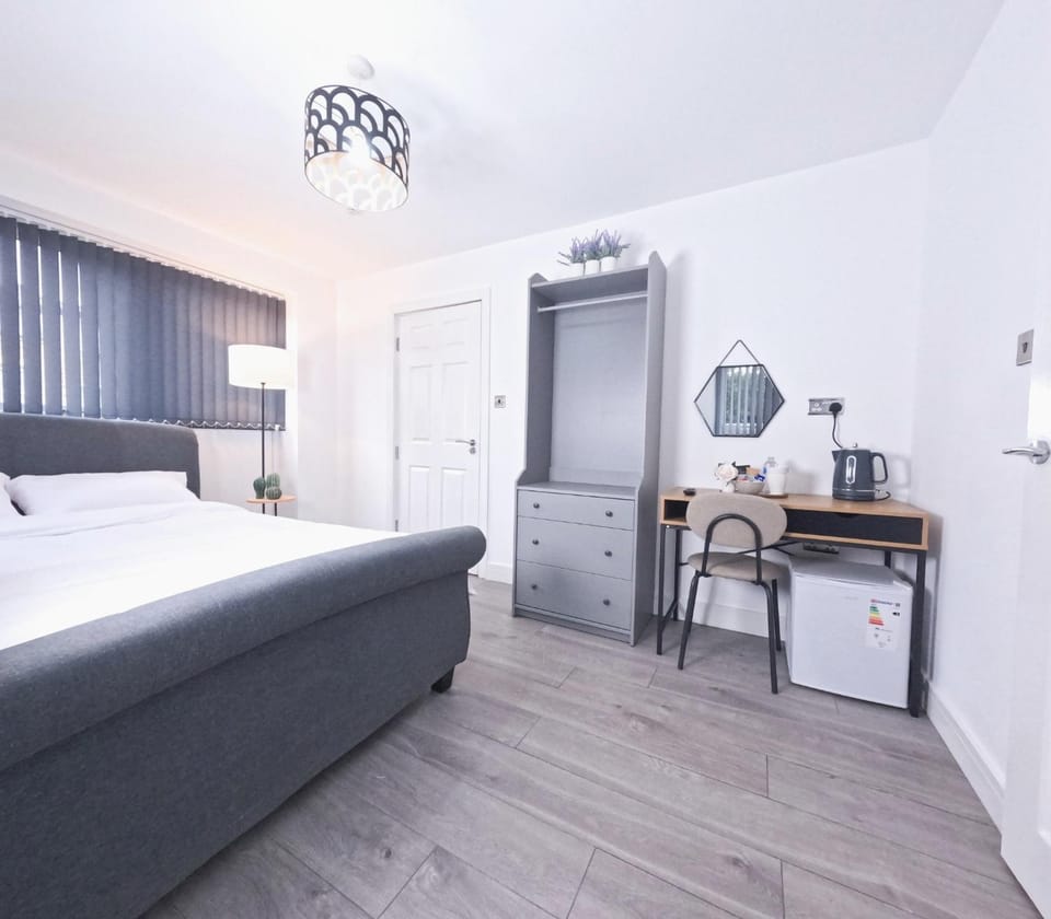 C- Spacious En-Suite Room Sheffield Centre Bed and Breakfast in Sheffield