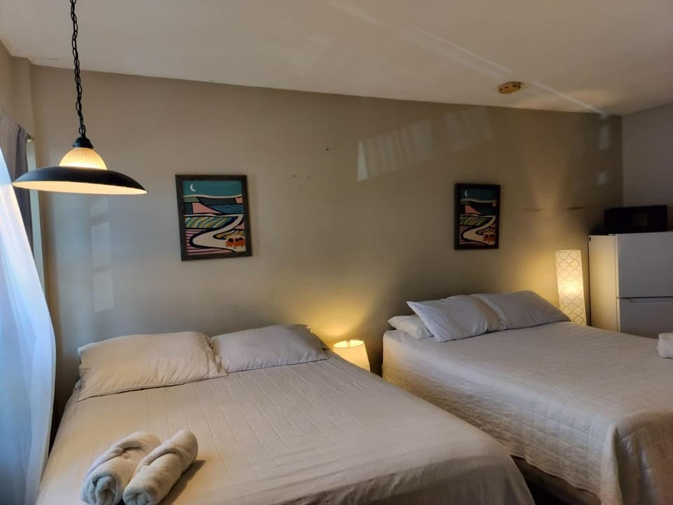 Bed, Photo of the whole room, Bedroom, minibar