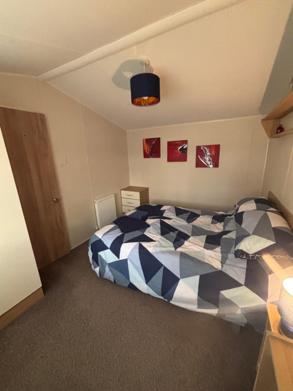 New on park, x2 bed holiday van Campground/ 
RV Resort in Northampton
