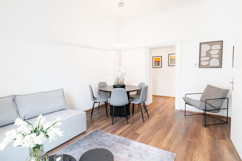 3 BR - Modern - Großzügig - Stilvoll - Zentral Apartment in Wiesbaden
