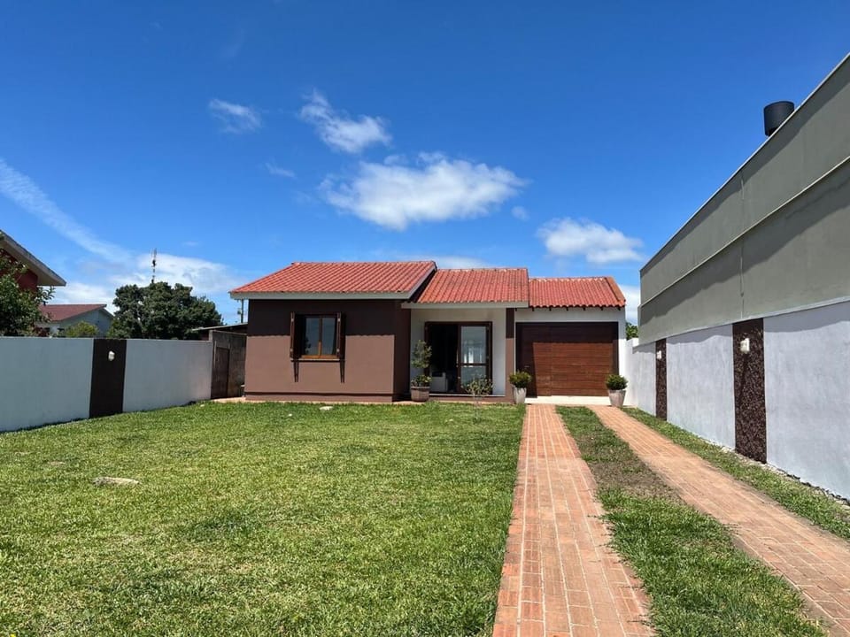 Comfortable home, close to everything! House in Uruguay