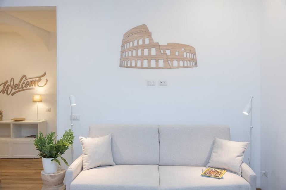 Living room, Decorative detail, Seating area