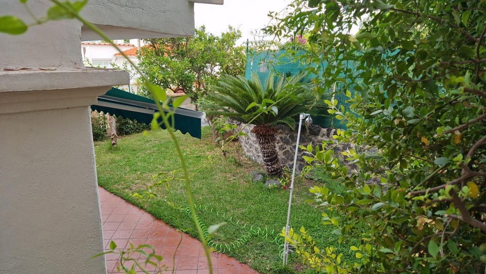 La Ginestra House in Ischia