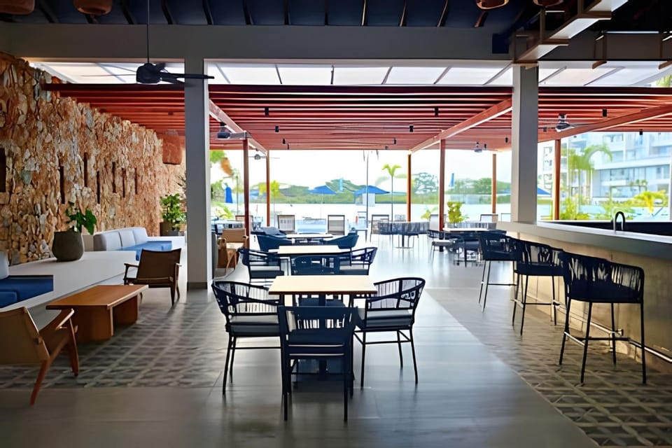 Your Oasis in Baia Kristal - Relaxation, Views, and Comfort House in Bolivar