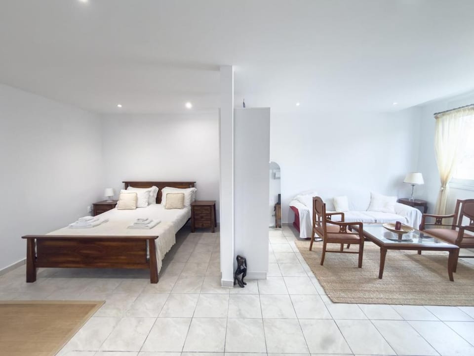 Little Nest Lagonisi - Athenian Riviera beach House in Decentralized Administration of Attica