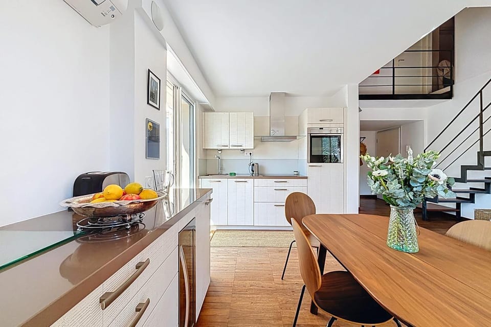 Cap dAntibes Duplex Terraces & Beach Nearby Apartment in Antibes