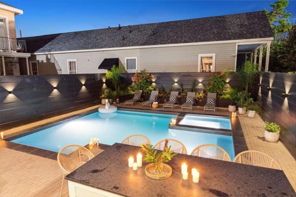 Gorgeous Grand Home with Heated Pool House in Warehouse District