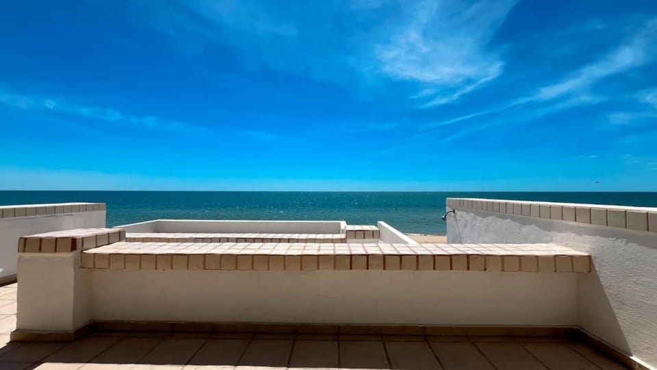 Warm & Charming Beachfront Condo Las Olas II 8 House in Rocky Point