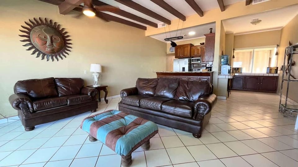 Beautiful Beachfront Condo Las Olas II 11 House in Rocky Point