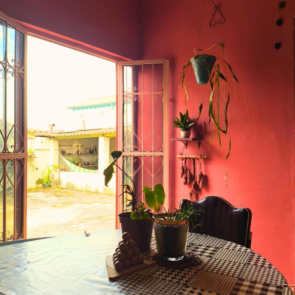 Dining area, Meals