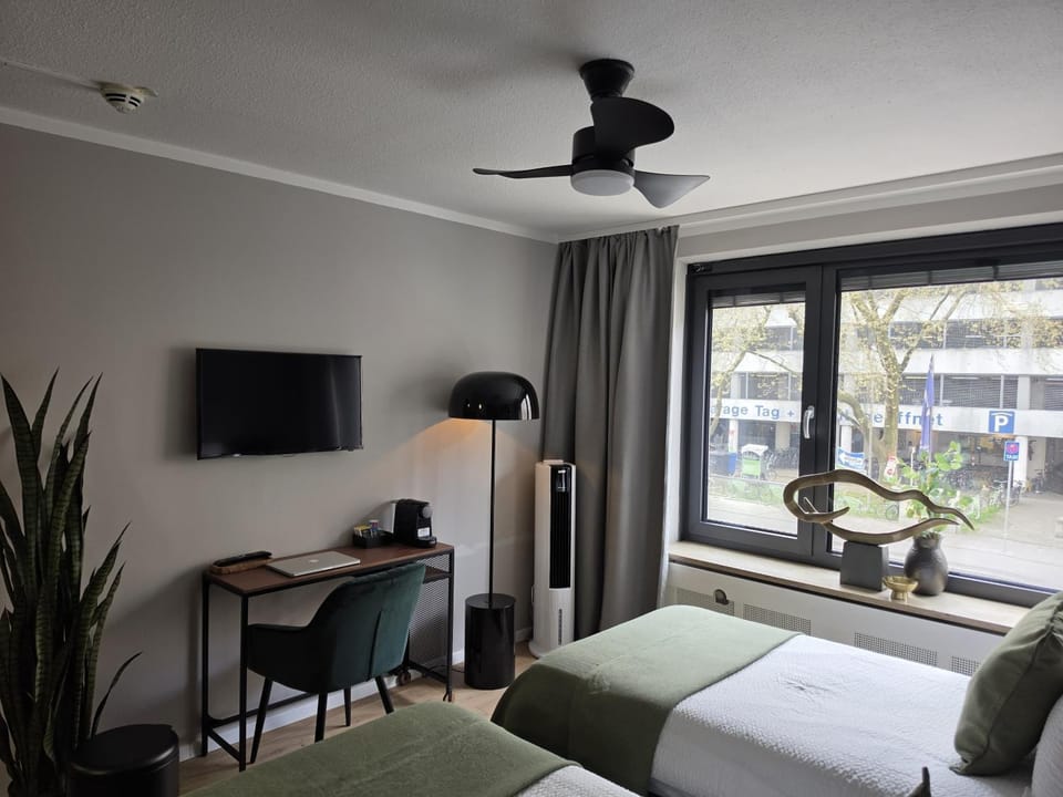 Stylisches, neu renoviertes Zimmer am Münchener Hauptbahnhof - zentral & komfortabel Hotel in Munich