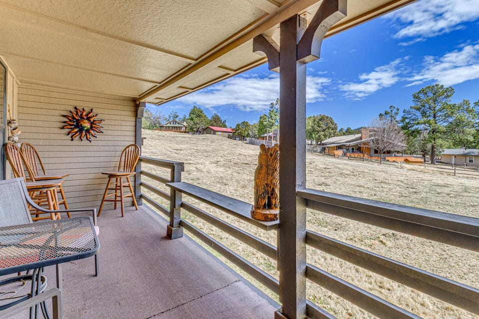 < 2 Mi to Grindstone Lake & Trails! Mtn-View Condo House in Ruidoso
