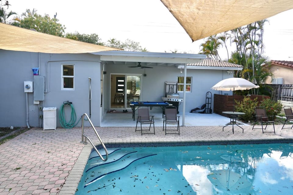 Family-Friendly Home w/ Pool Near Hollywood Beach House in Hollywood