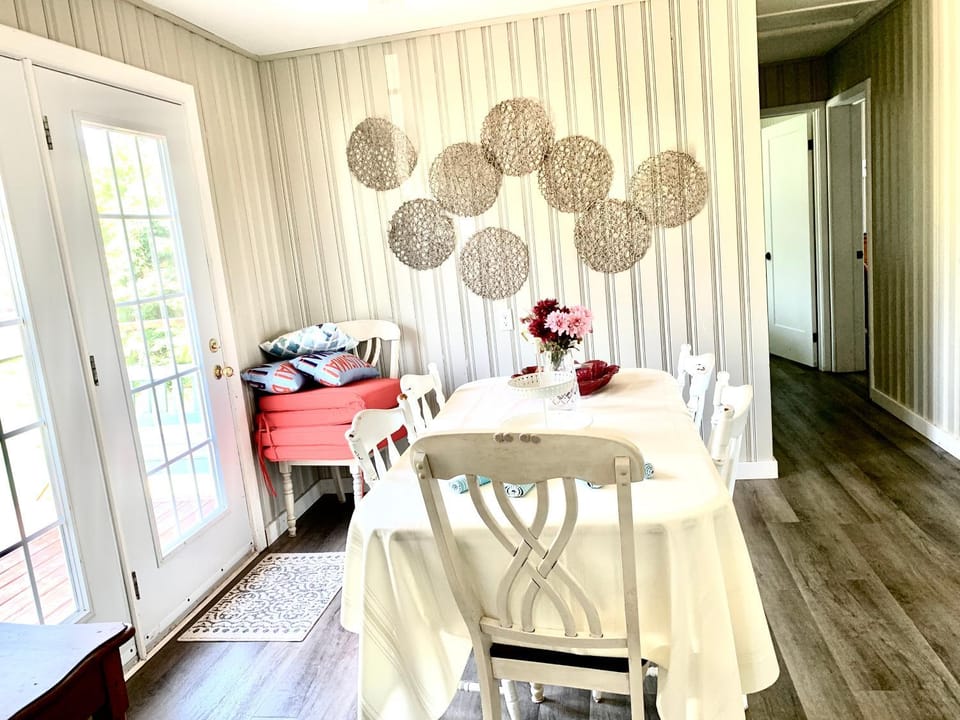 8 Clarence Ln House in Prince Edward County