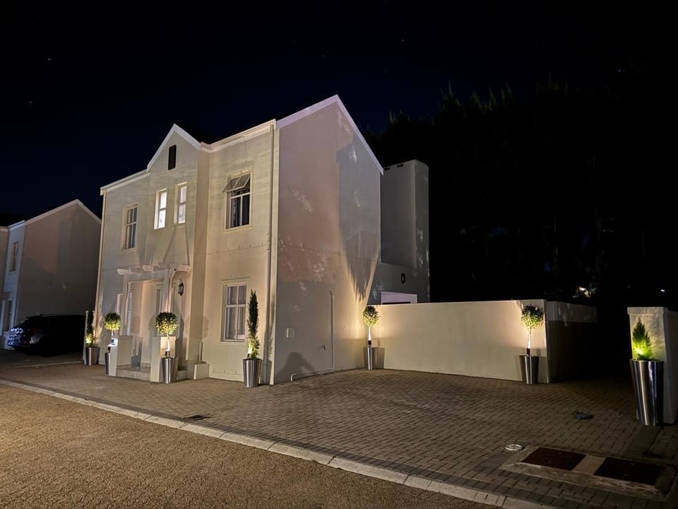 Property building, Night