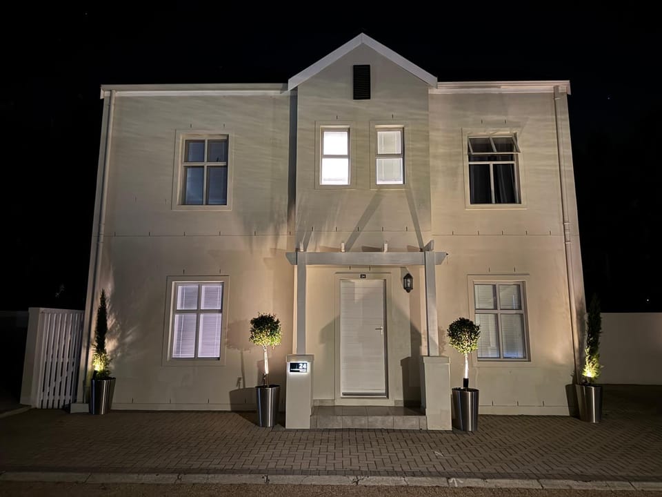 Property building, Night
