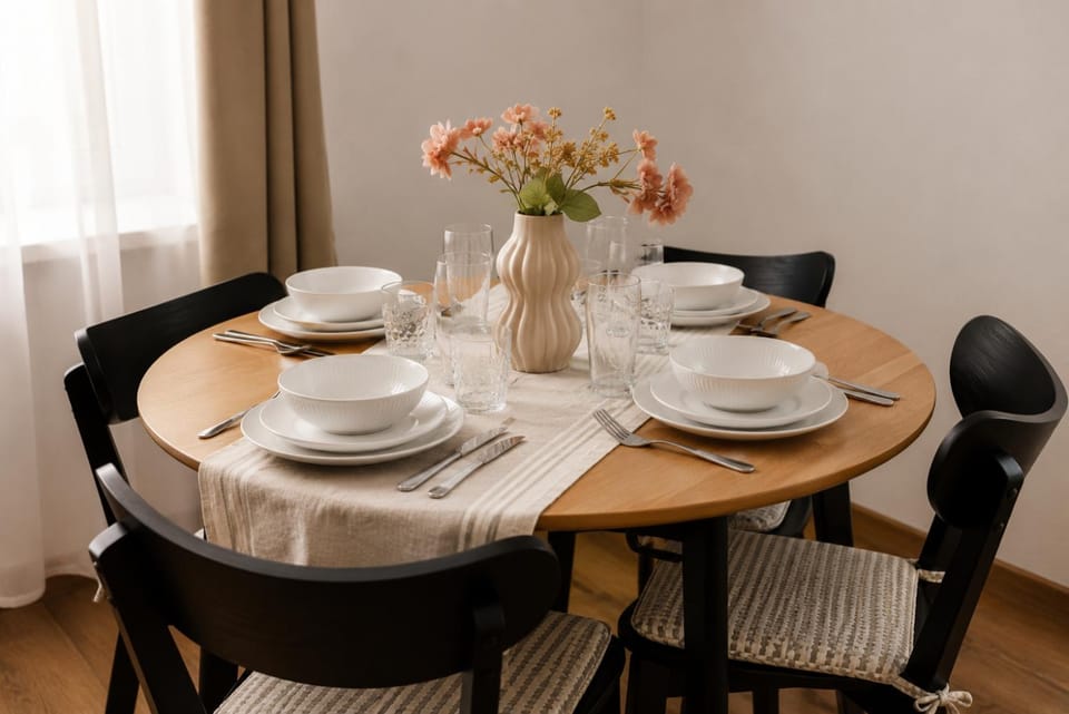 Seating area, Dining area